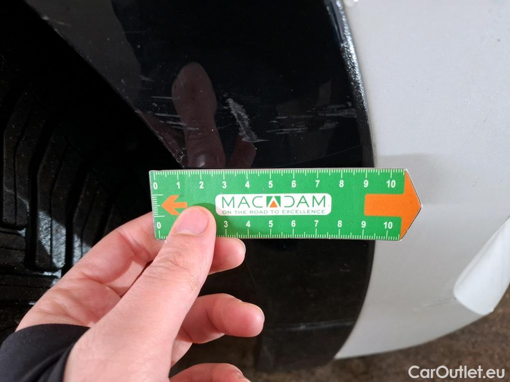  Peugeot  208  (e-) Active Business 50kWh BVA #9