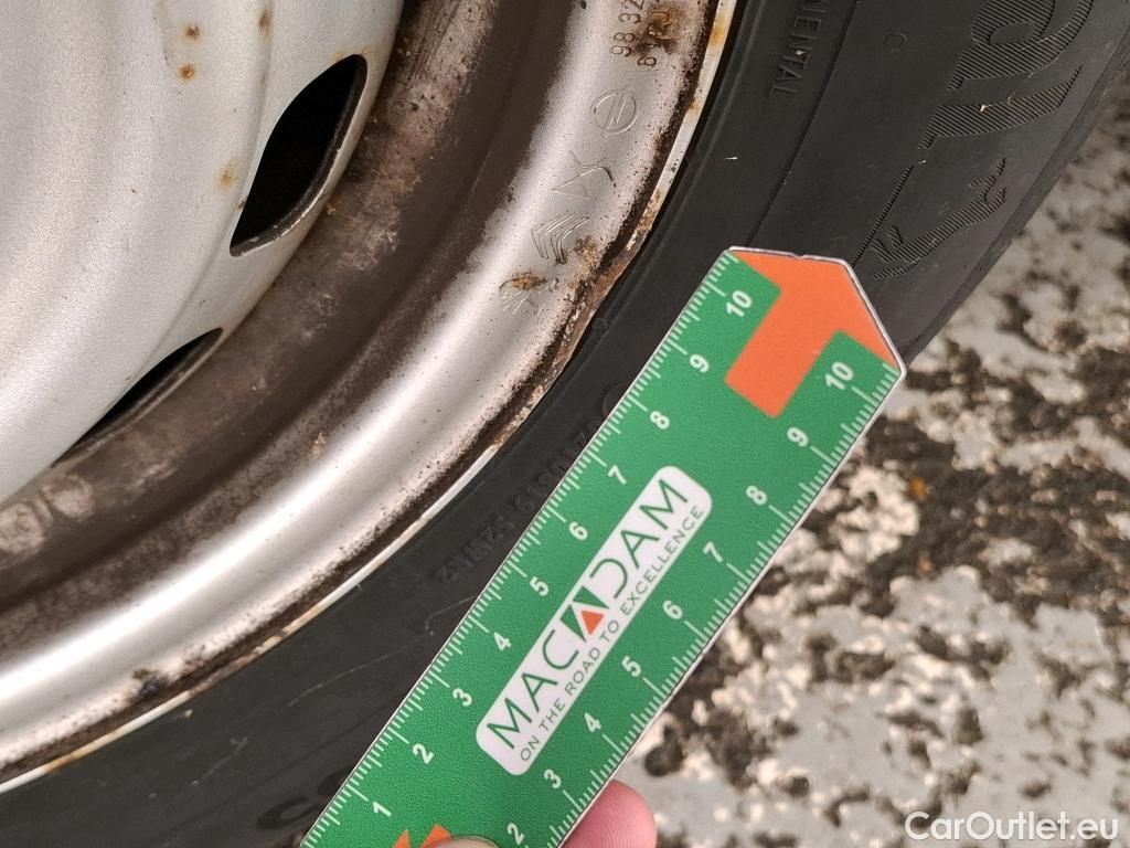  Citroen  Berlingo  Fourgon Club M 650 1.5 BlueHDi 75CV BVM5 E6dT #34