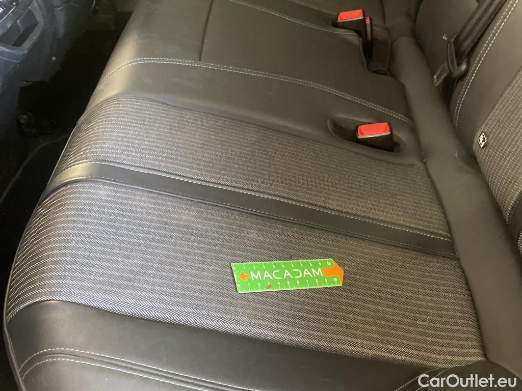  Peugeot  3008 PEUGEOT  / 2020 / 5P / SUV 1.6 HYBRID 225 E-EAT8 Allure Pack #13