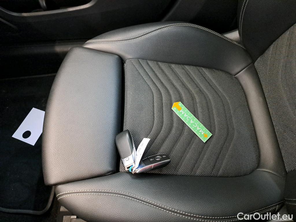  Mercedes  A-Klasse MERCEDES-BENZ Classe A Compact / 2018 / 5P / Berline A 250 e Business Line 8G-DCT #17