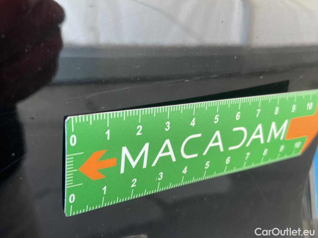  Peugeot  3008 PEUGEOT  / 2020 / 5P / SUV 1.6 HYBRID 225 E-EAT8 Allure Pack #35