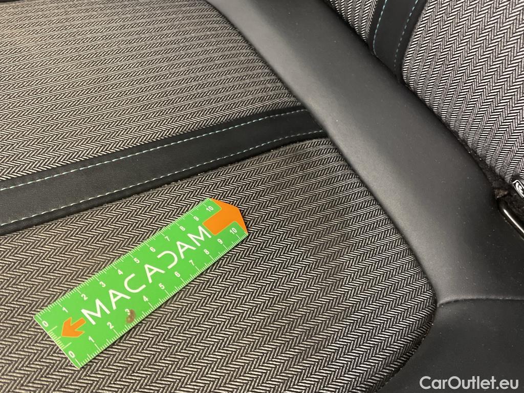  Peugeot  3008 PEUGEOT  / 2020 / 5P / SUV 1.6 HYBRID 225 E-EAT8 Allure Pack #10