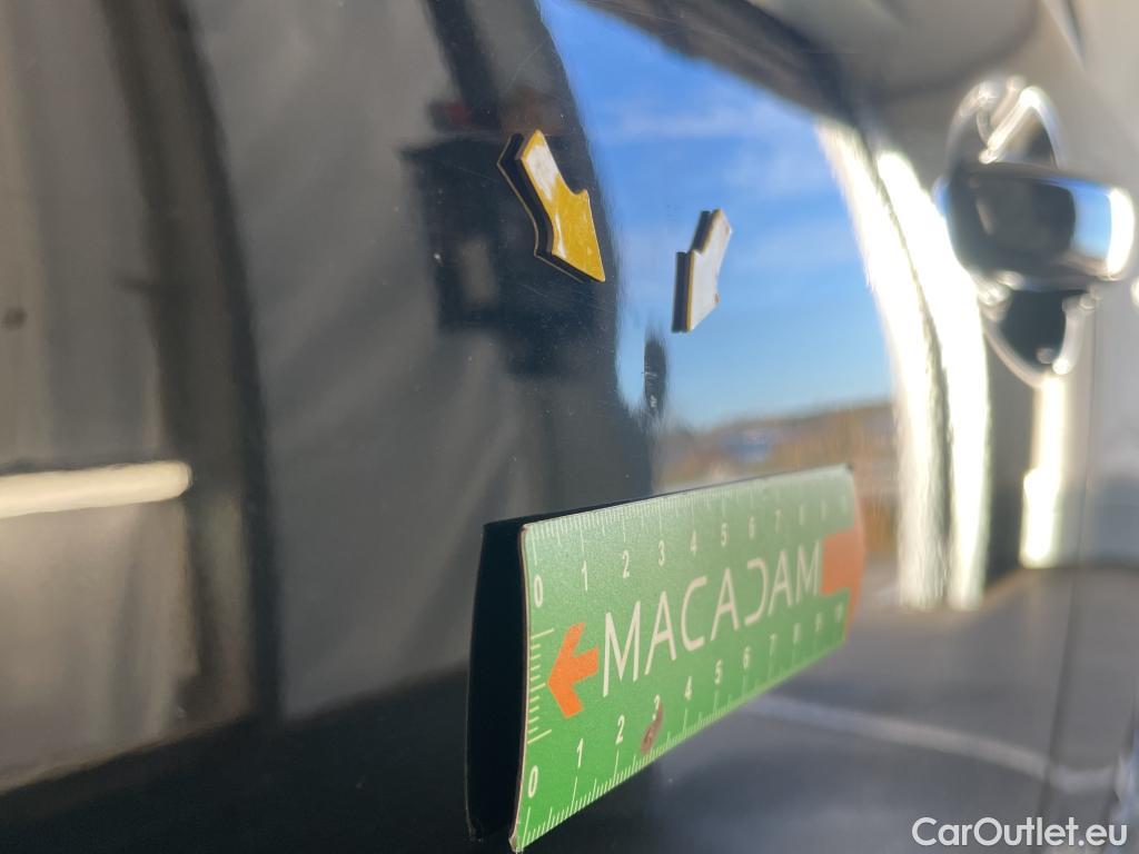  Peugeot  3008 PEUGEOT  / 2020 / 5P / SUV 1.6 HYBRID 225 E-EAT8 Allure Pack #21