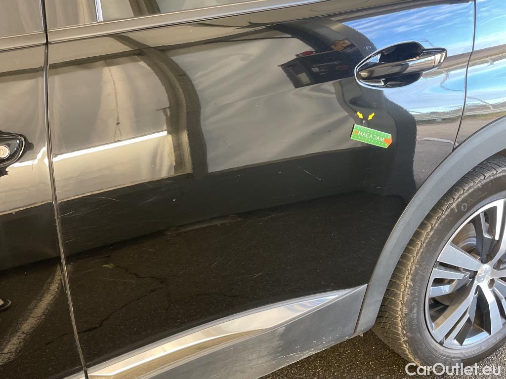  Peugeot  3008 PEUGEOT  / 2020 / 5P / SUV 1.6 HYBRID 225 E-EAT8 Allure Pack #23