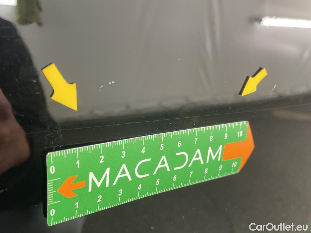  Peugeot  3008 PEUGEOT  / 2020 / 5P / SUV 1.6 HYBRID 225 E-EAT8 Allure Pack #33