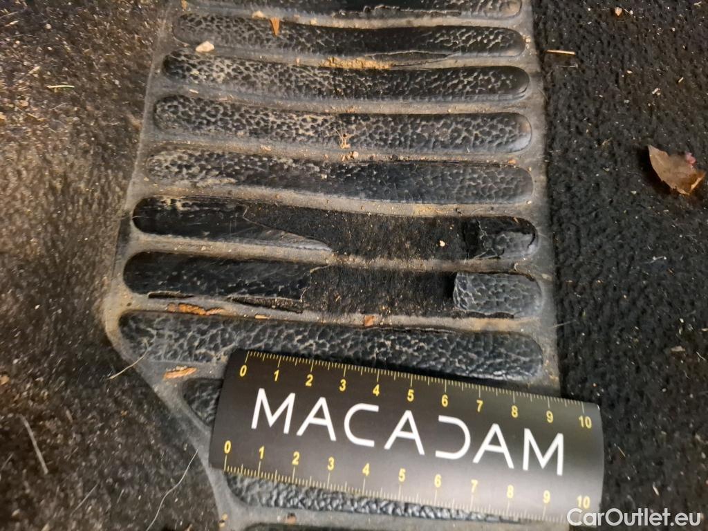  Renault  Clio  IV Air 1.5 dCi 90CV BVM5 E6 #4