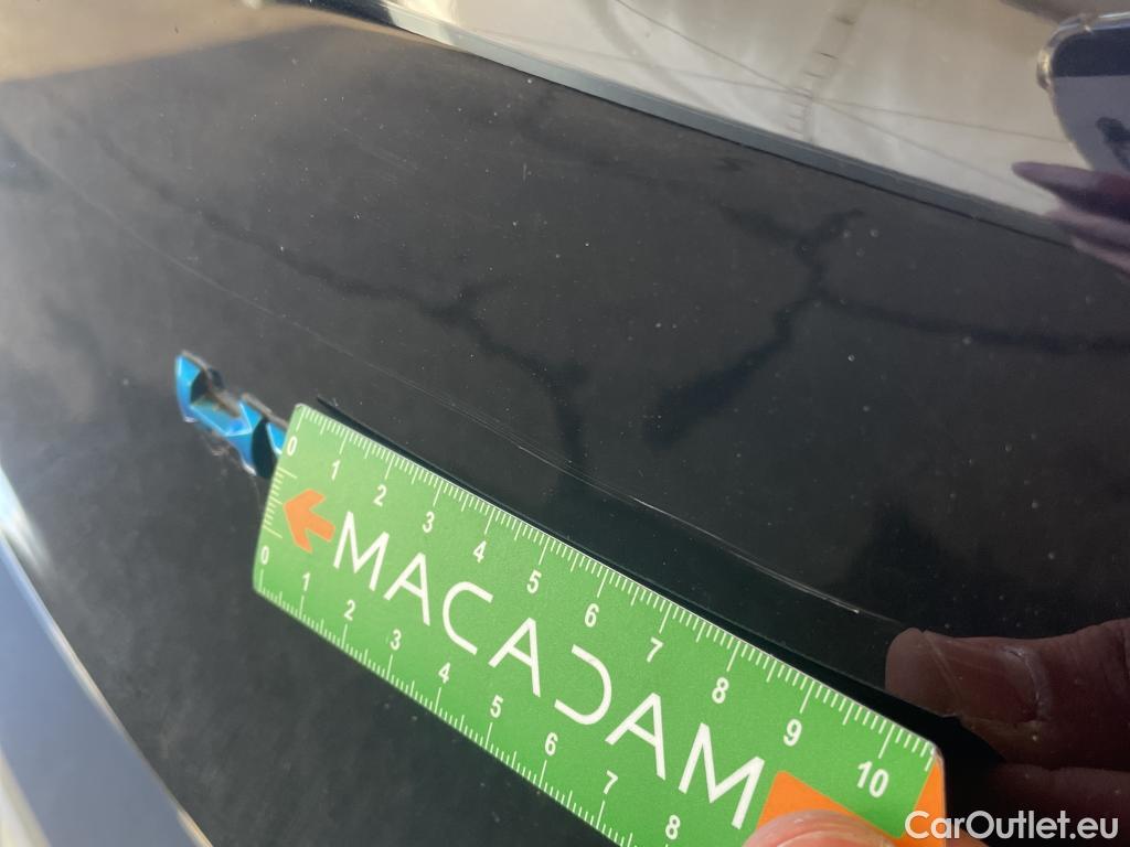  Peugeot  3008 PEUGEOT  / 2020 / 5P / SUV 1.6 HYBRID 225 E-EAT8 Allure Pack #36