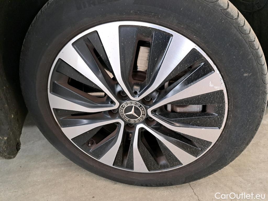  Mercedes  A-Klasse MERCEDES-BENZ Classe A Compact / 2018 / 5P / Berline A 250 e Business Line 8G-DCT #4