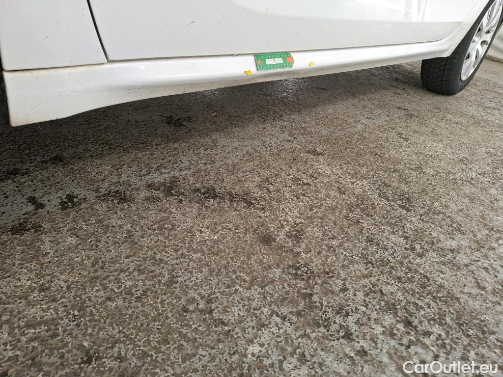  Peugeot  208  Active 1.6 HDi 75CV BVM5 E6 #7