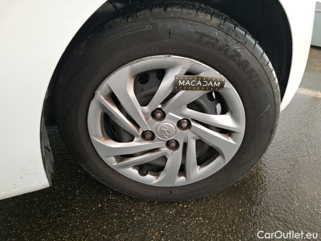  Hyundai  i10  Intuitive 1.0 65CV BVM5 E6dT #14