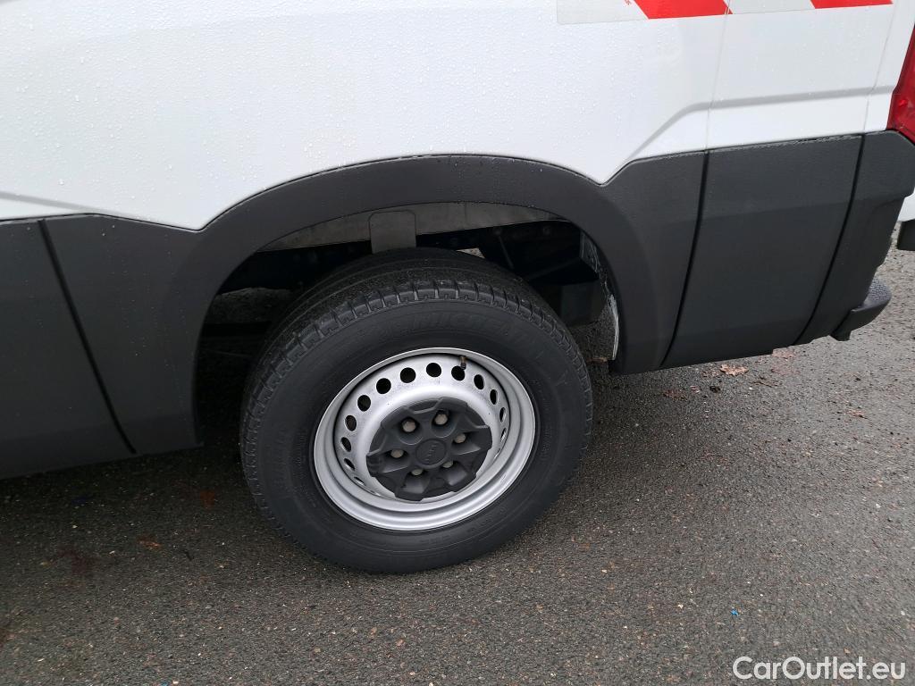  Iveco  Daily IVECO  VU 4p Fourgon 35S14GA8 V/P11 H2 3520 #4