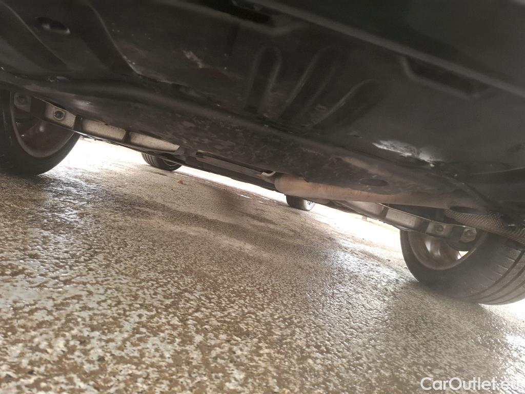  Mercedes  CLA-Klasse MERCEDES-BENZ CLA Coupe / 2019 / 4P / Coupé CLA 200 d Business Line BA8 #26