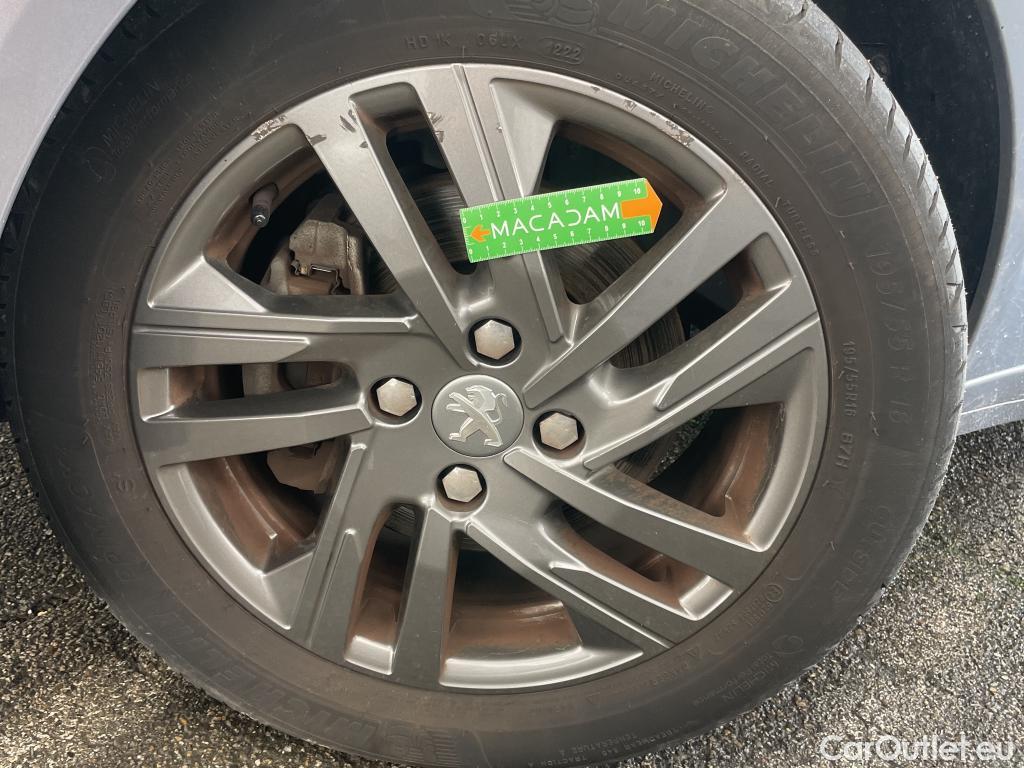  Peugeot  208  Style 1.2 PureTech 100CV BVA8 E6d #10