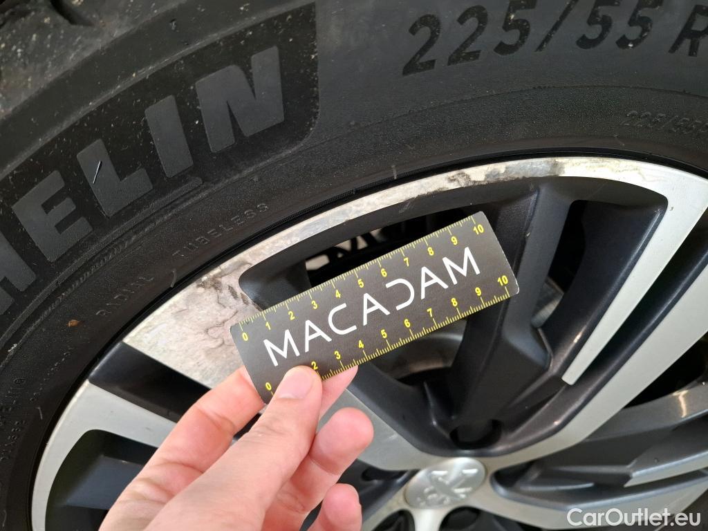  Peugeot  3008  Allure Business 1.2 PureTech 130CV BVA8 E6d #21