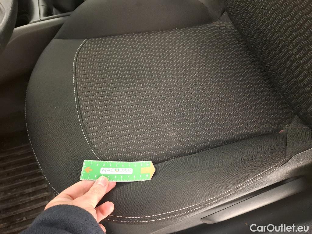  Peugeot  208  Active 1.6 HDi 75CV BVM5 E6 #25