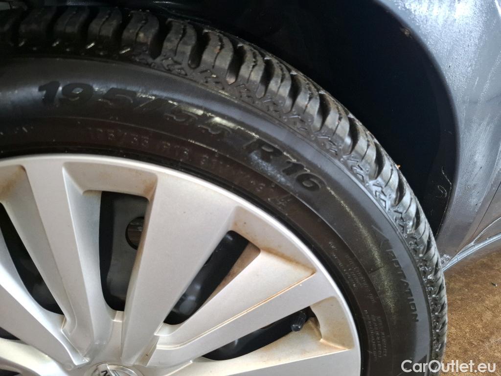  Nissan  Micra  / 2016 / 5P / Berline IG-T 92 Business Edition / TRANSFO VP/VF #52