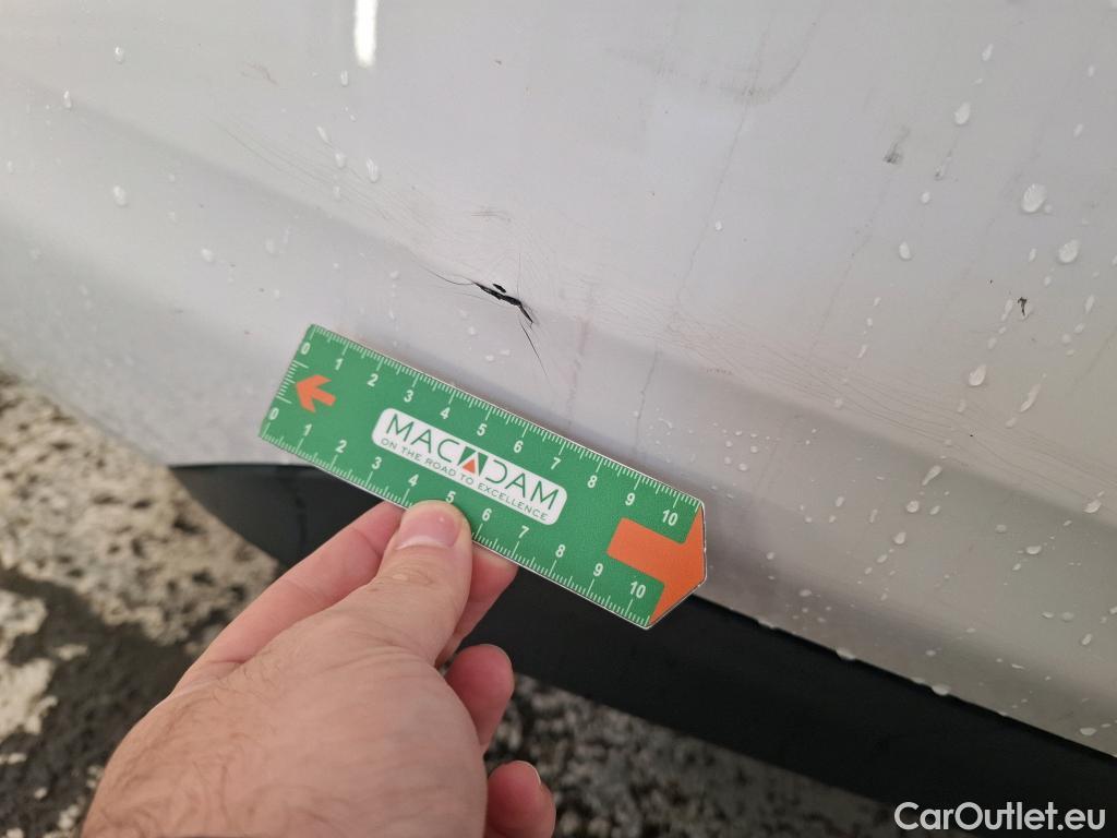  Peugeot  208  Active 1.6 HDi 75CV BVM5 E6 #10