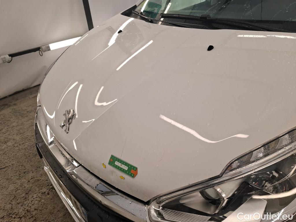  Peugeot  208  Active 1.6 HDi 75CV BVM5 E6 #3