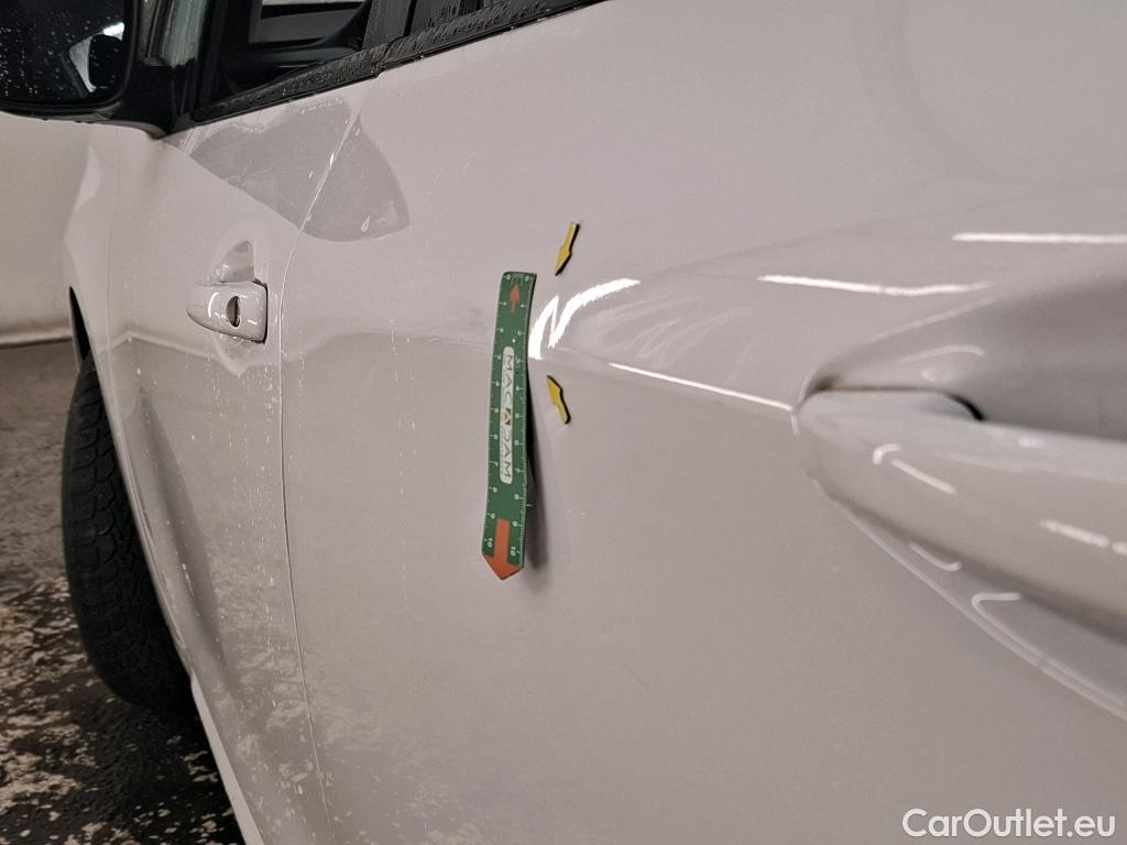  Peugeot  208  Active 1.6 HDi 75CV BVM5 E6 #21