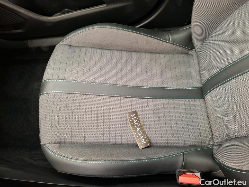  Peugeot  2008  Allure Business 1.5 HDi 110CV BVM6 E6d #23