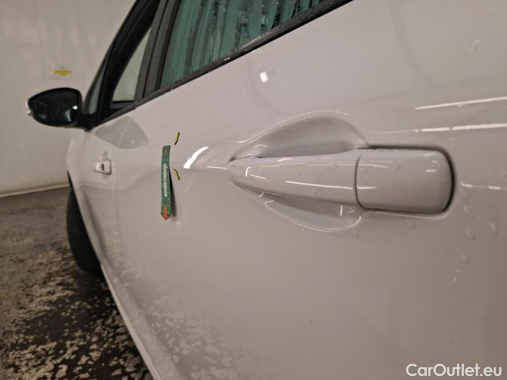  Peugeot  208  Active 1.6 HDi 75CV BVM5 E6 #20