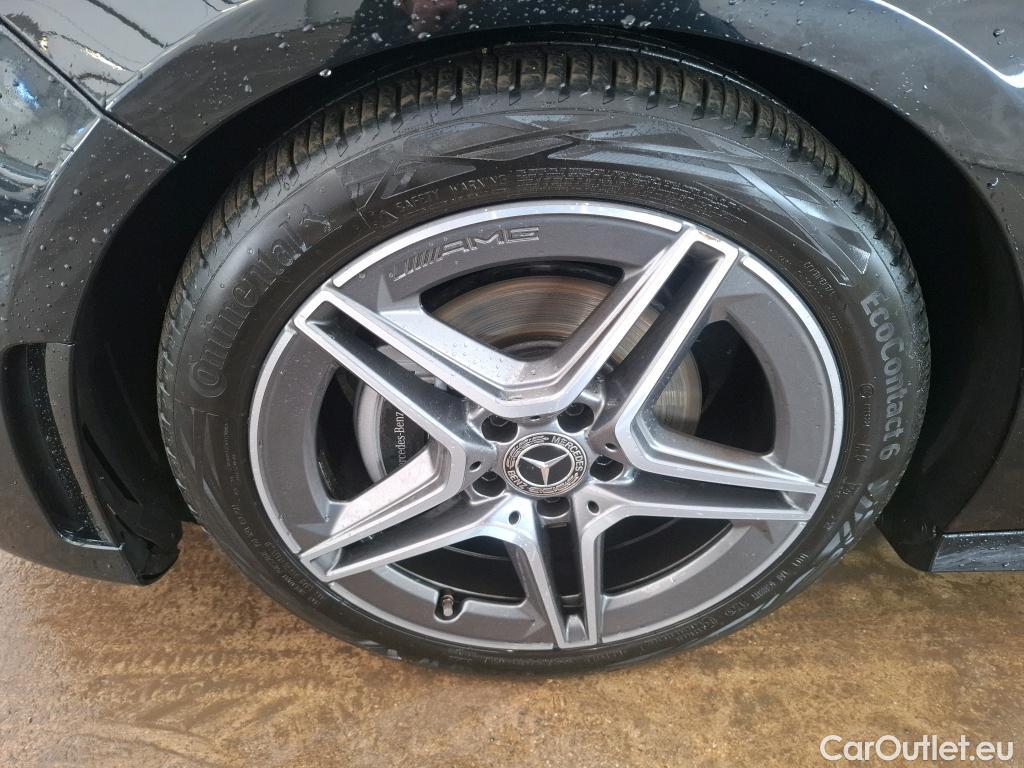  Mercedes  A-Klasse MERCEDES-BENZ Classe A Compact / 2018 / 5P / Berline A 180 AMG Line 7G-DCT #15