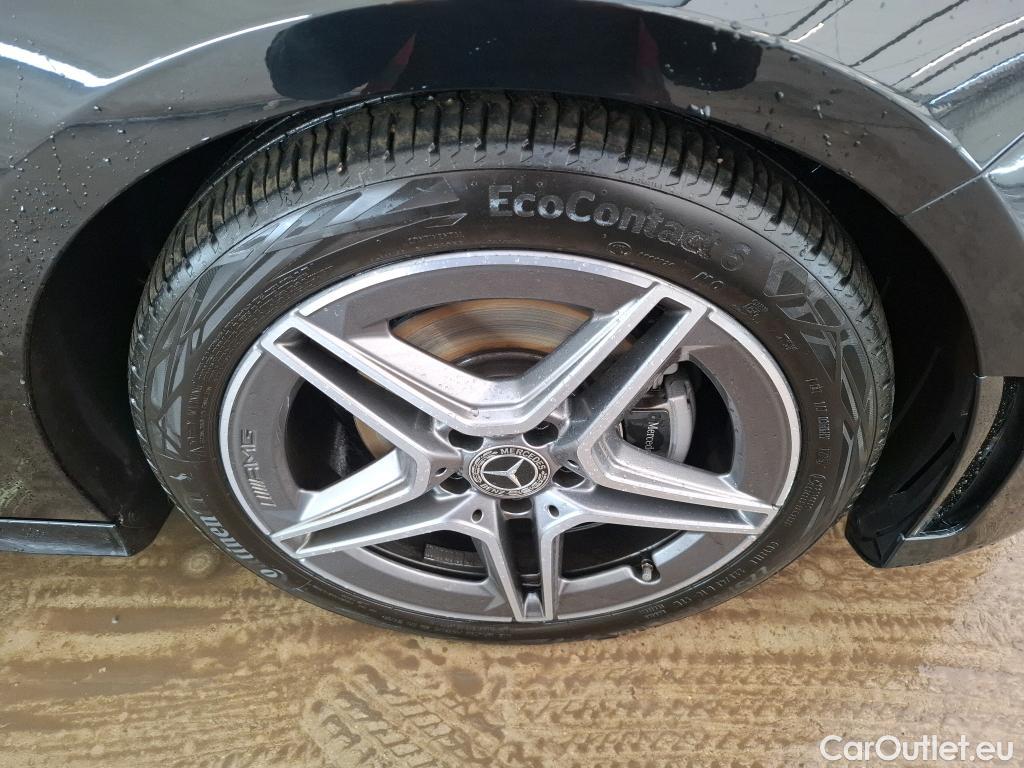  Mercedes  A-Klasse MERCEDES-BENZ Classe A Compact / 2018 / 5P / Berline A 180 AMG Line 7G-DCT #3