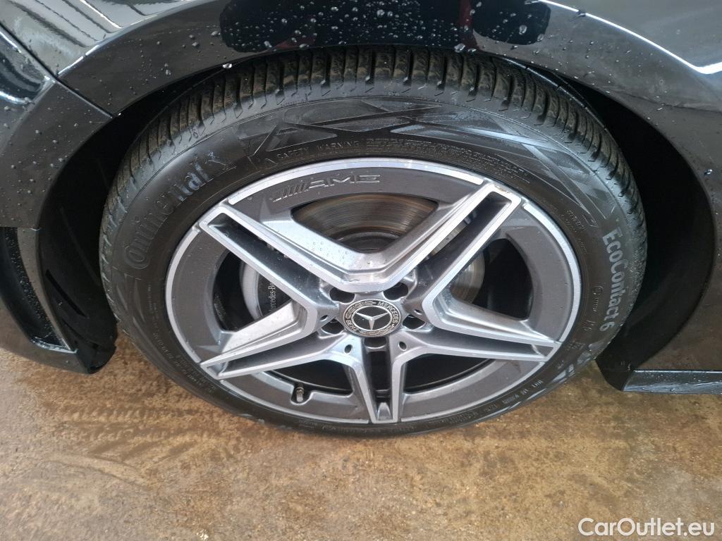  Mercedes  A-Klasse MERCEDES-BENZ Classe A Compact / 2018 / 5P / Berline A 180 AMG Line 7G-DCT #14