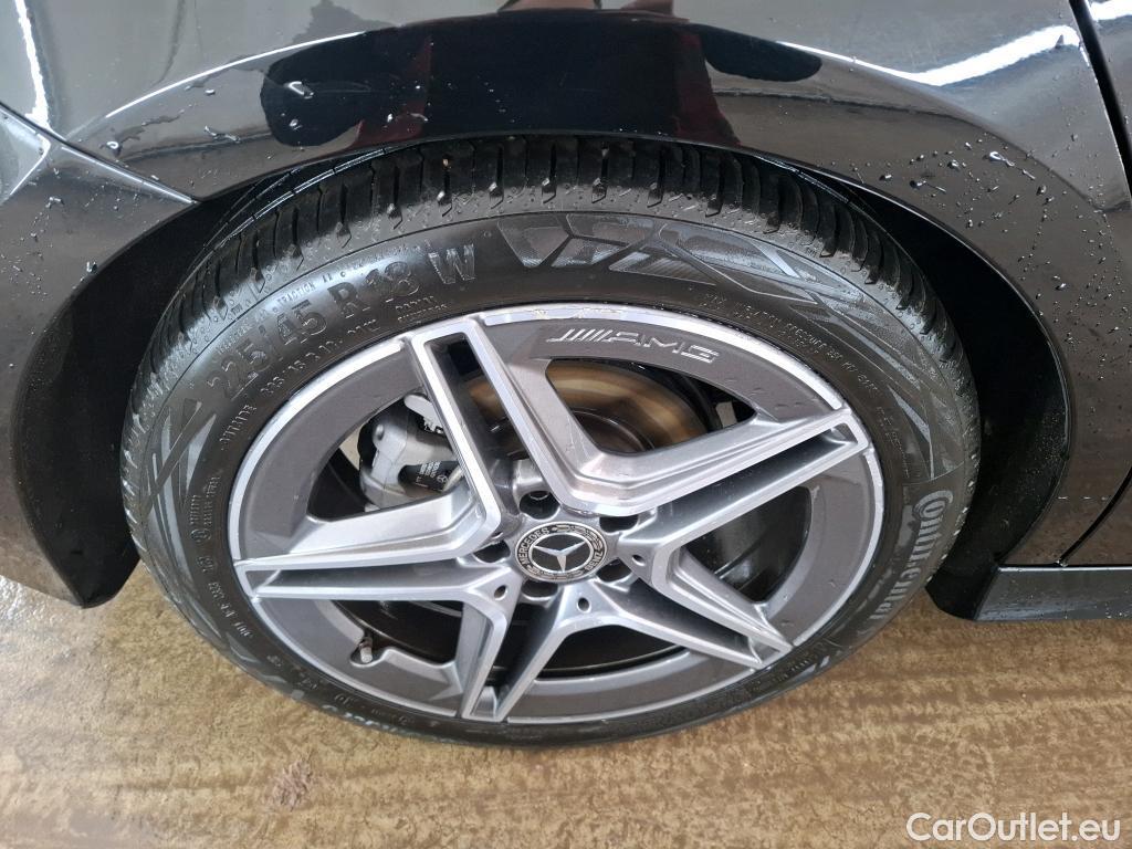  Mercedes  A-Klasse MERCEDES-BENZ Classe A Compact / 2018 / 5P / Berline A 180 AMG Line 7G-DCT #20