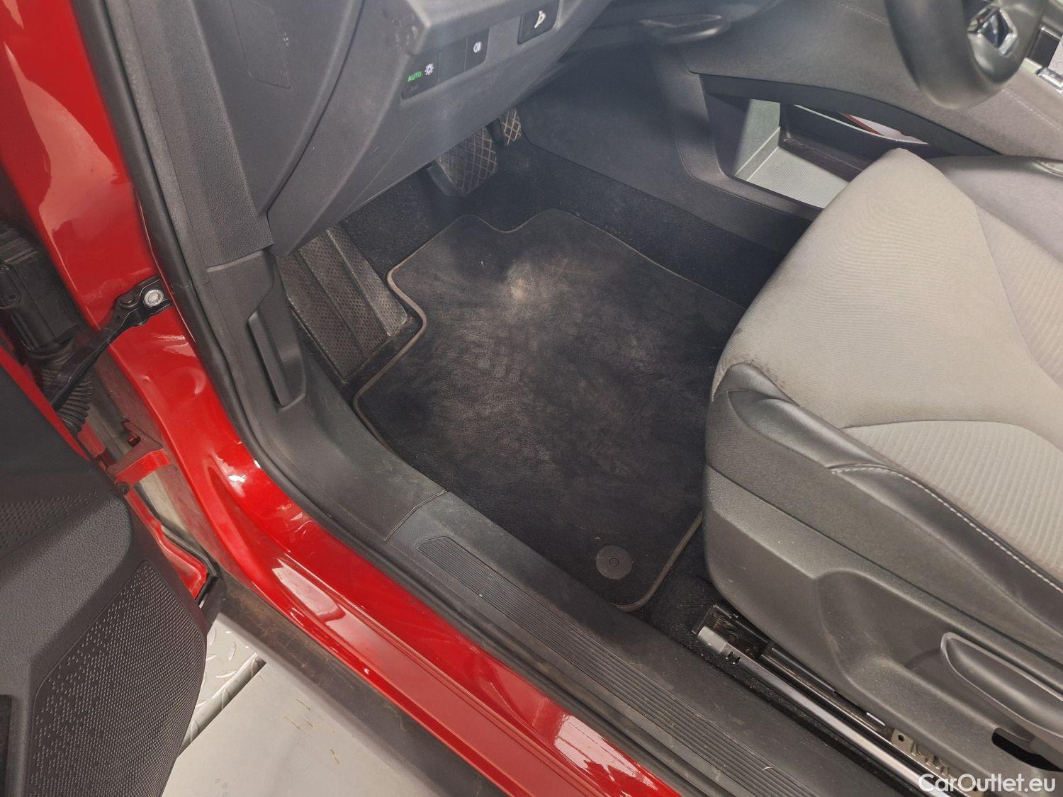  Skoda  ENYAQ Skoda,  '21 BEV, Skoda  iV 80 5d #32