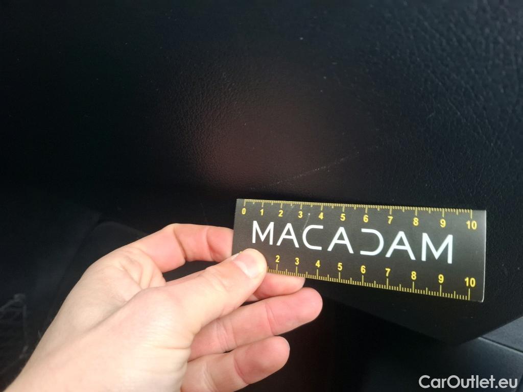  Mercedes  A-Klasse MERCEDES-BENZ Classe A Compact / 2018 / 5P / Berline A 180 AMG Line 7G-DCT #11