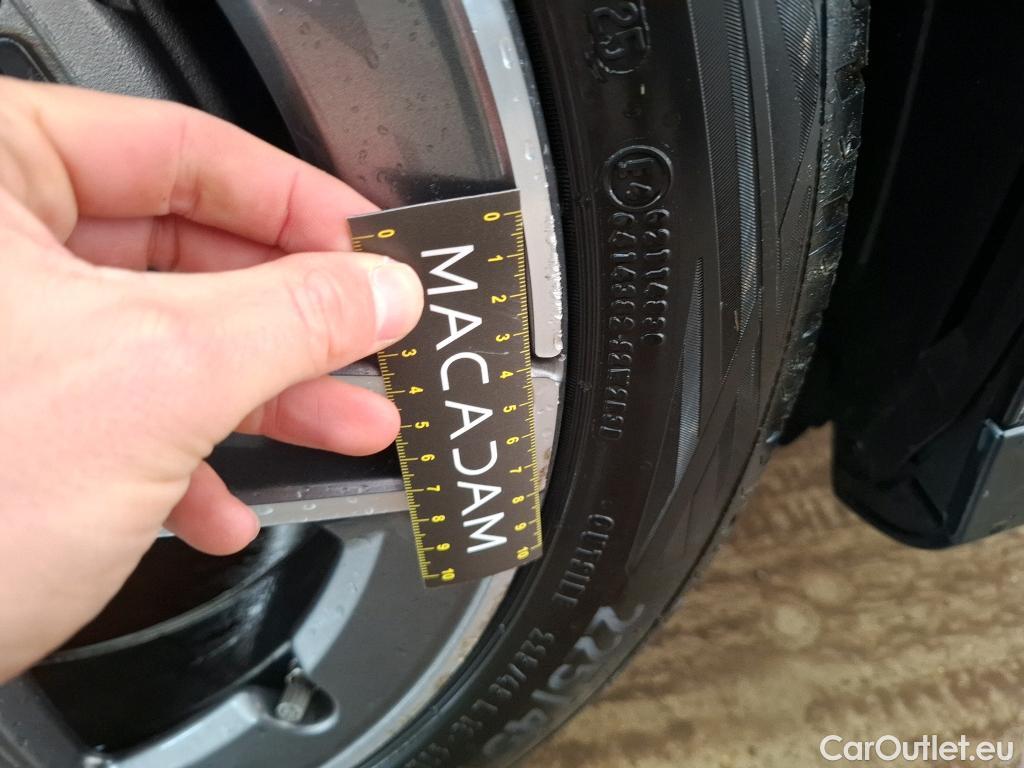  Mercedes  A-Klasse MERCEDES-BENZ Classe A Compact / 2018 / 5P / Berline A 180 AMG Line 7G-DCT #5