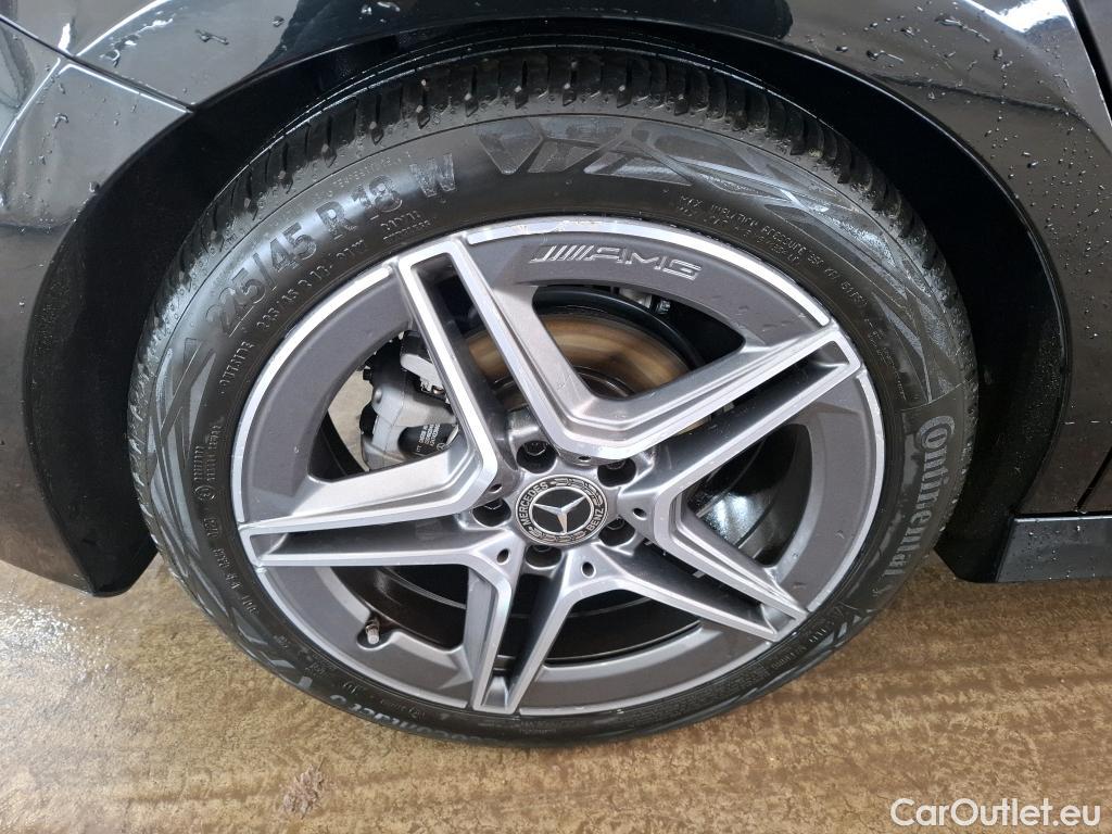  Mercedes  A-Klasse MERCEDES-BENZ Classe A Compact / 2018 / 5P / Berline A 180 AMG Line 7G-DCT #21