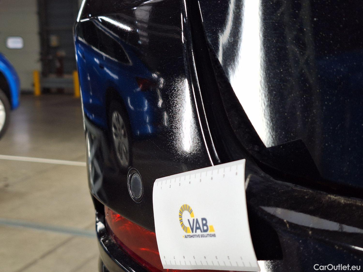  Ford  S-Max Ford,  '15, Ford  2.0 TDCi 110kW S/S Aut. Titanium 5d #11