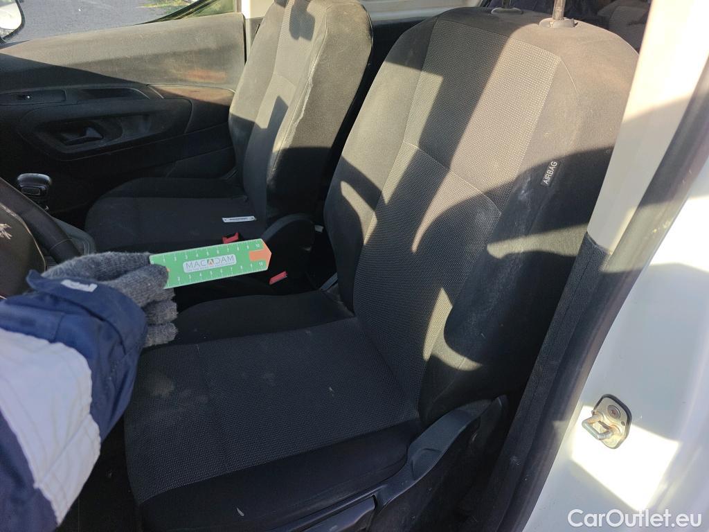  Peugeot  RIFTER PEUGEOT  / 2018 / 4P / combi Active Standard BlueHDi 73kW (IND) (CX2) #28