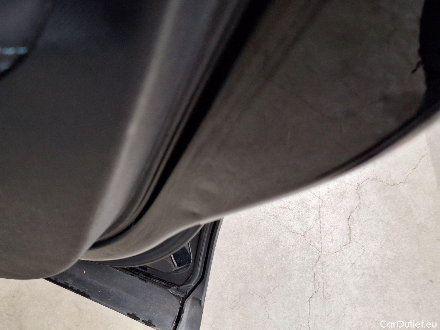  Peugeot  5008 Peugeot,  '16, Peugeot  1.2 PureTech 96kW S&S EAT8 Crossway 7pl #40