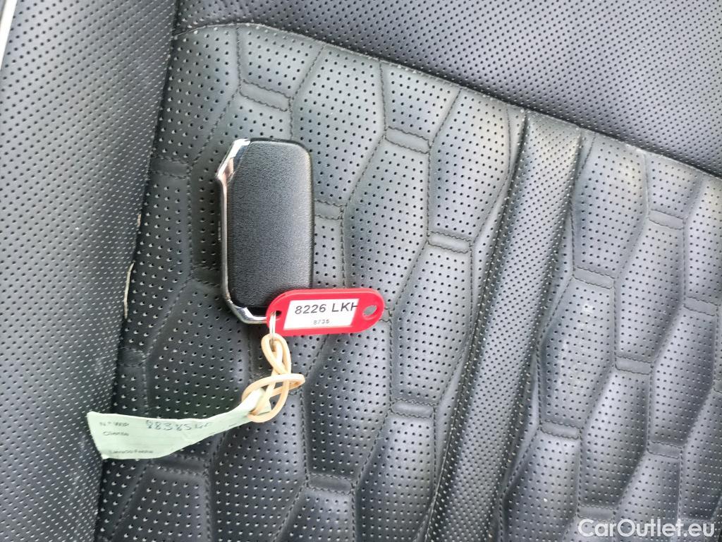  KIA  Sorento KIA  / 2020 / 5P / todoterreno 1.6 T-GDi HEV Emotion 4x2 7pl (P.Luxury) #2