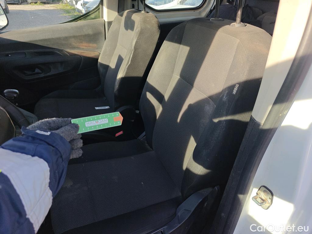  Peugeot  RIFTER PEUGEOT  / 2018 / 4P / combi Active Standard BlueHDi 73kW (IND) (CX2) #27