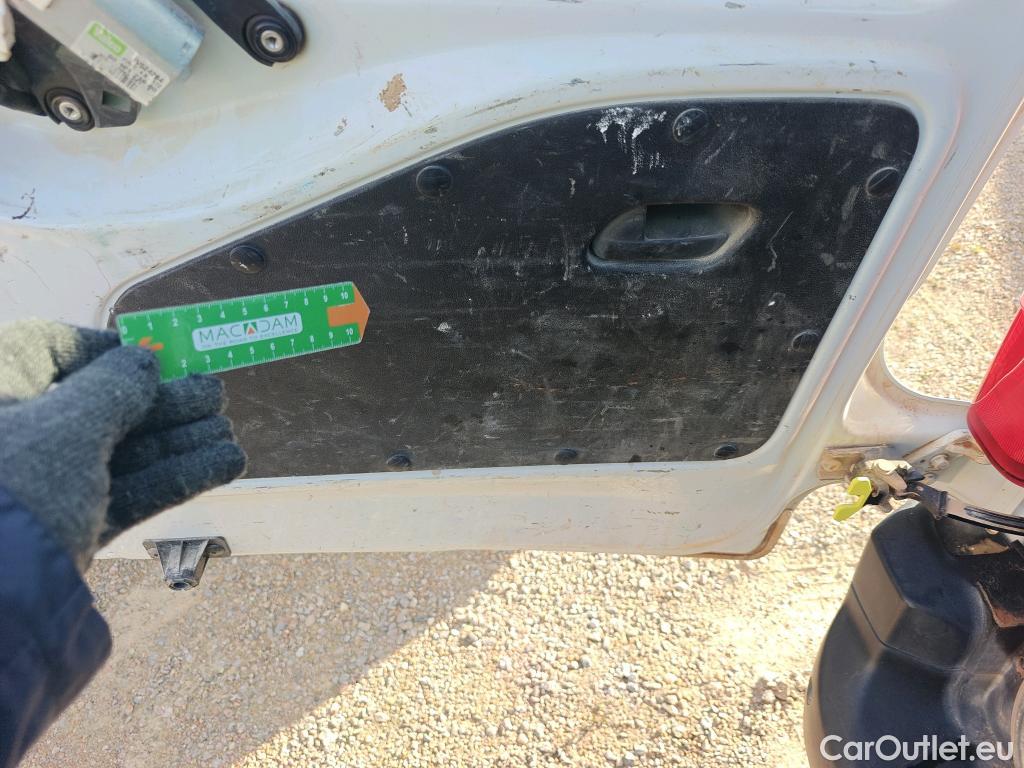  Peugeot  RIFTER PEUGEOT  / 2018 / 4P / combi Active Standard BlueHDi 73kW (IND) (CX2) #4