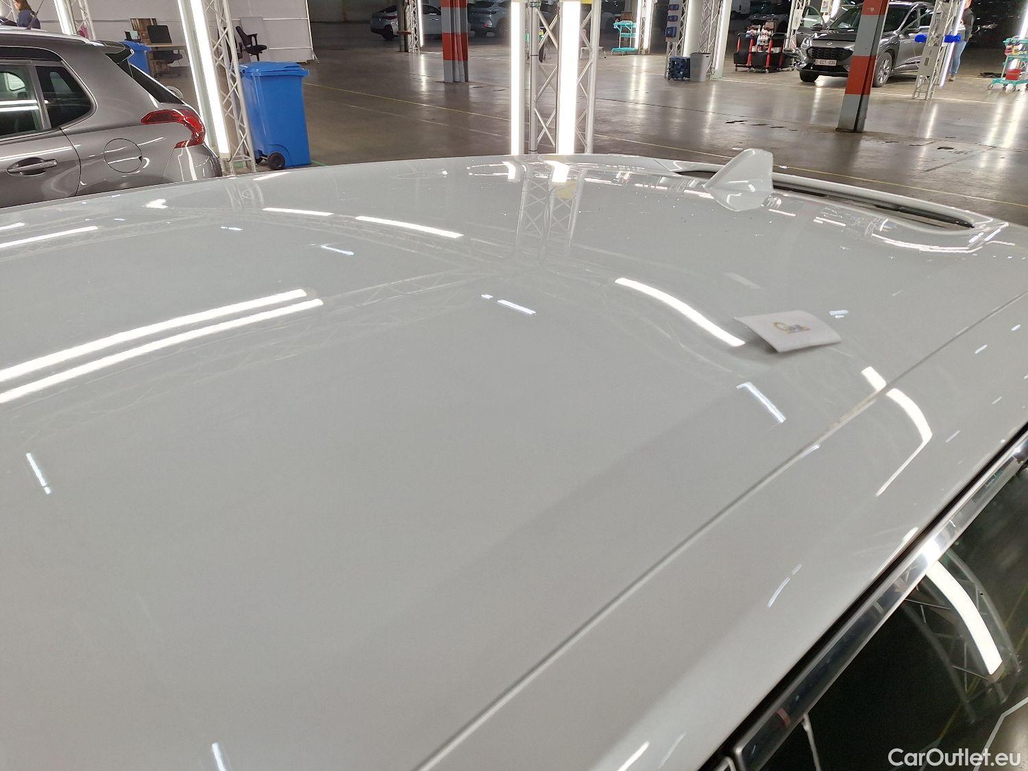  Citroen  C5 Citroën,  X '21 PHEV, Citroën  X Hybrid 225 e-EAT8 Shine Pack 5d #24