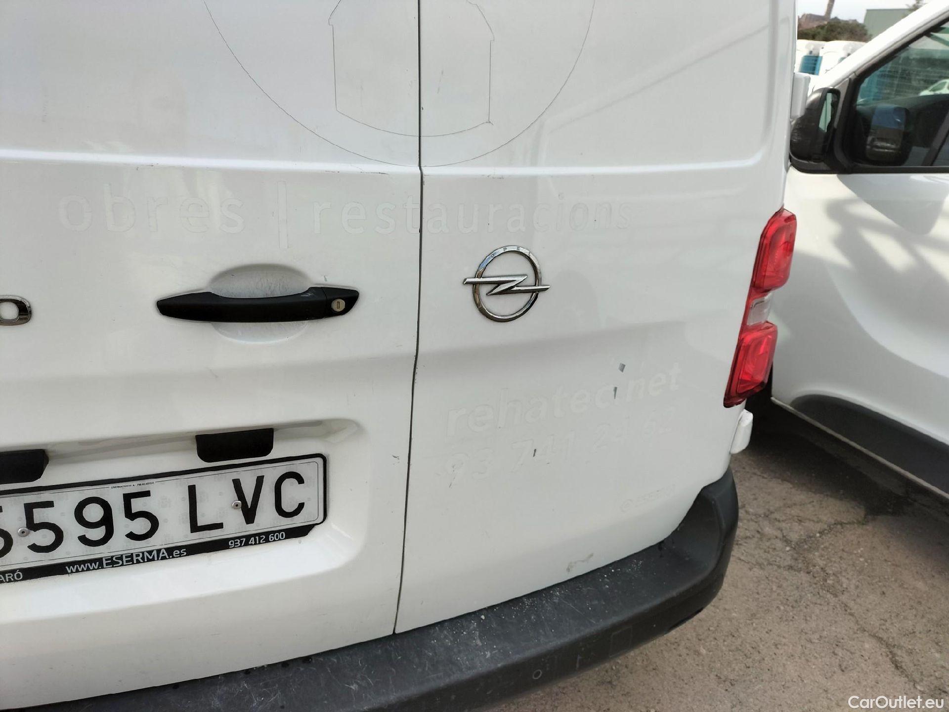  Opel  Vivaro OPEL  / 2019 / 4P / furgón 1.5 D 88kW (120CV) M Std Express M.P. DC #37
