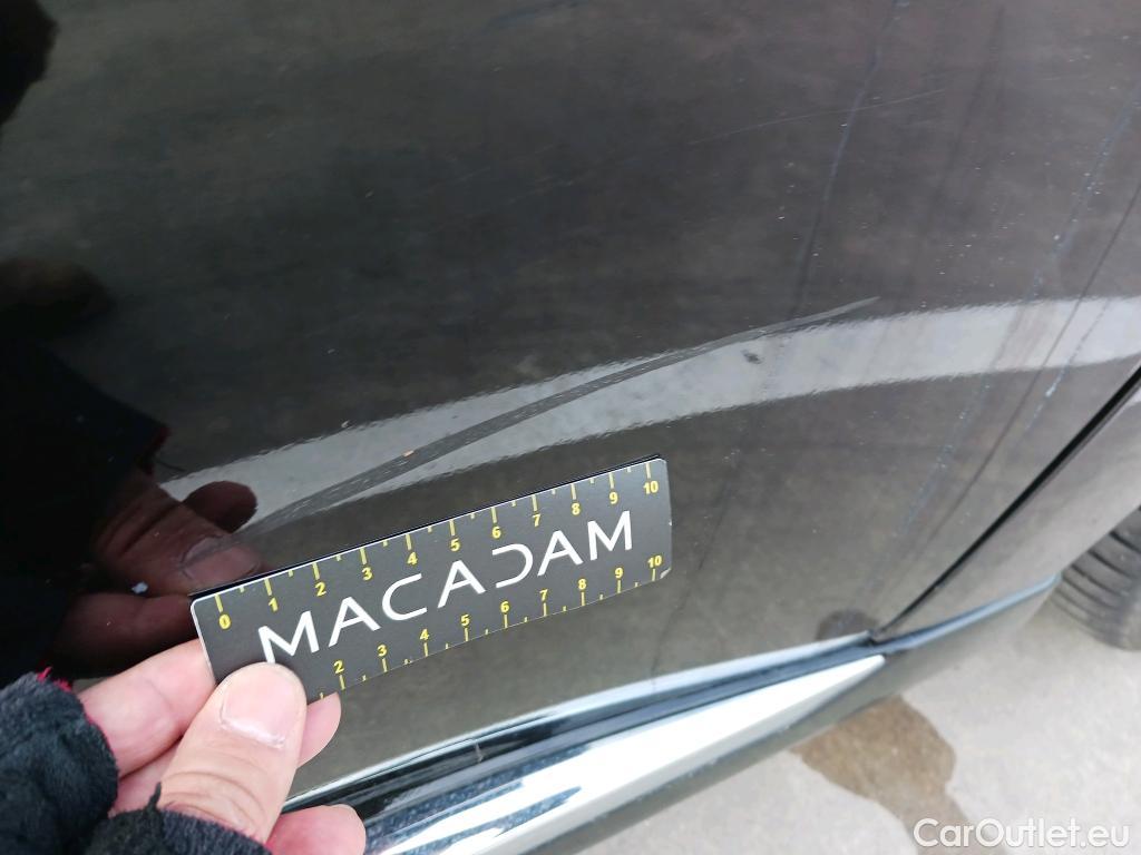  Mitsubishi  Outlander MITSUBISHI  / 2015 / 5P / todoterreno 2.4 PHEV Kaiteki Auto 4WD #11