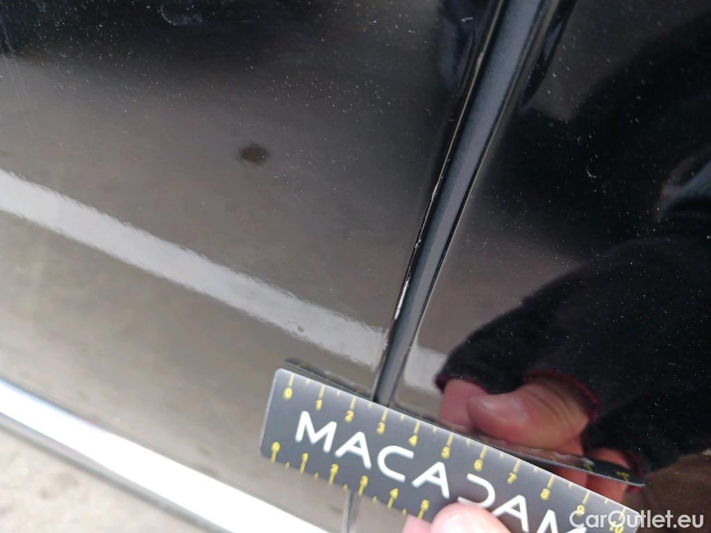  Mitsubishi  Outlander MITSUBISHI  / 2015 / 5P / todoterreno 2.4 PHEV Kaiteki Auto 4WD #8