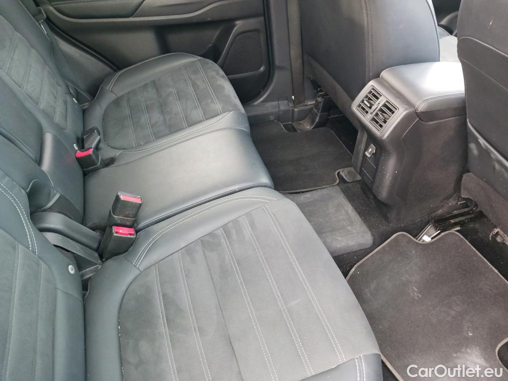  Mitsubishi  Outlander MITSUBISHI  / 2015 / 5P / todoterreno 2.4 PHEV Kaiteki Auto 4WD #19