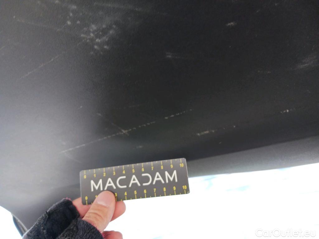  Mitsubishi  Outlander MITSUBISHI  / 2015 / 5P / todoterreno 2.4 PHEV Kaiteki Auto 4WD #46