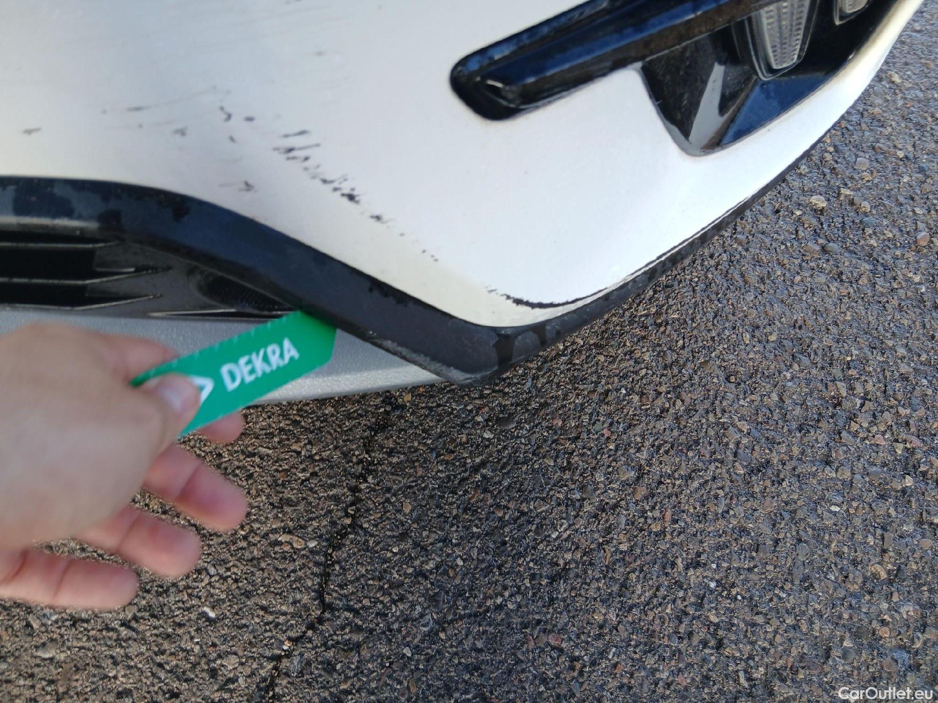  KIA  Niro KIA  / 2019 / 5P / crossover 1.6 GDi HEV 104kW (141CV) Drive #4