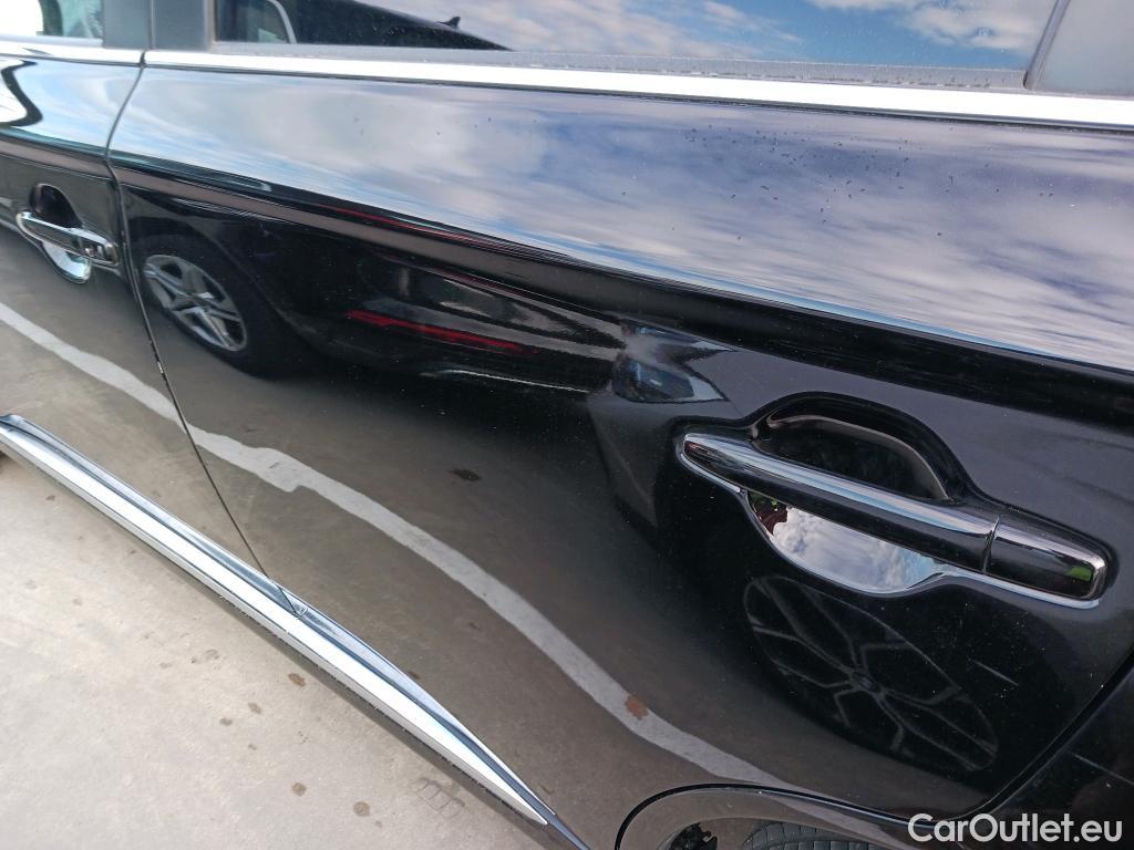  Mitsubishi  Outlander MITSUBISHI  / 2015 / 5P / todoterreno 2.4 PHEV Kaiteki Auto 4WD #14