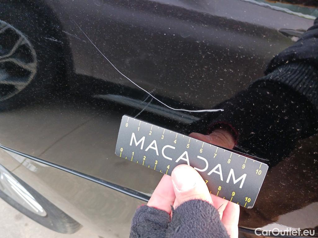  Mitsubishi  Outlander MITSUBISHI  / 2015 / 5P / todoterreno 2.4 PHEV Kaiteki Auto 4WD #17