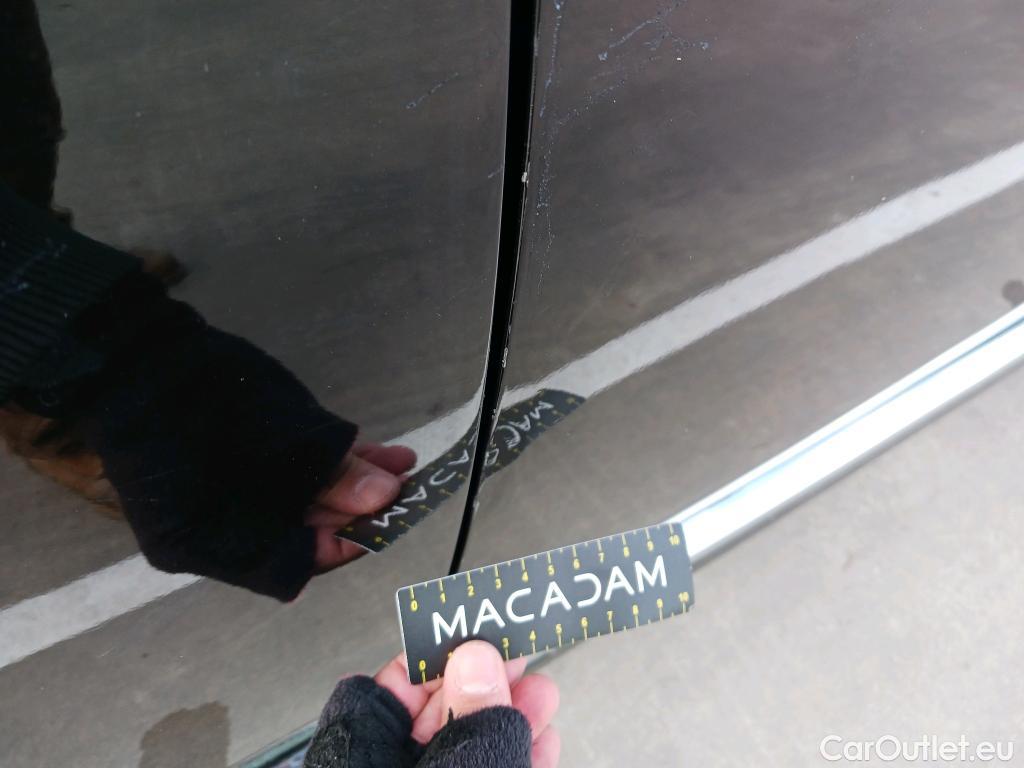  Mitsubishi  Outlander MITSUBISHI  / 2015 / 5P / todoterreno 2.4 PHEV Kaiteki Auto 4WD #10