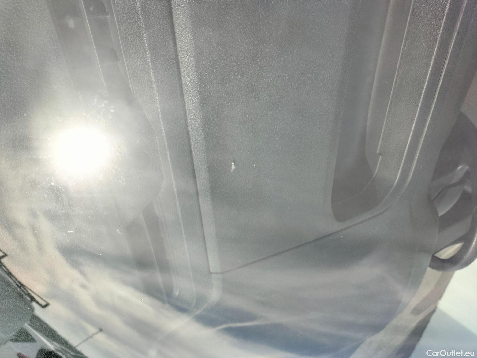  Opel  Vivaro OPEL  / 2019 / 4P / furgón 1.5 D 88kW (120CV) M Std Express M.P. DC #9